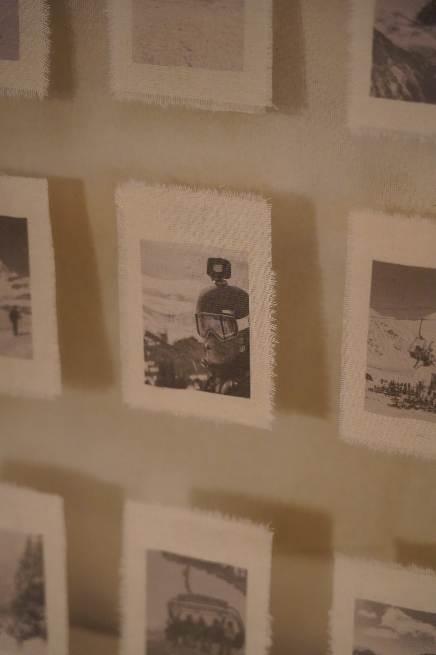 9 revelados en marco de cristal